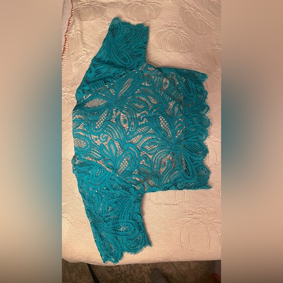 For love and lemons for Nasty gal tropical blue lace naked style mesh crop top - Picture 5 of 5